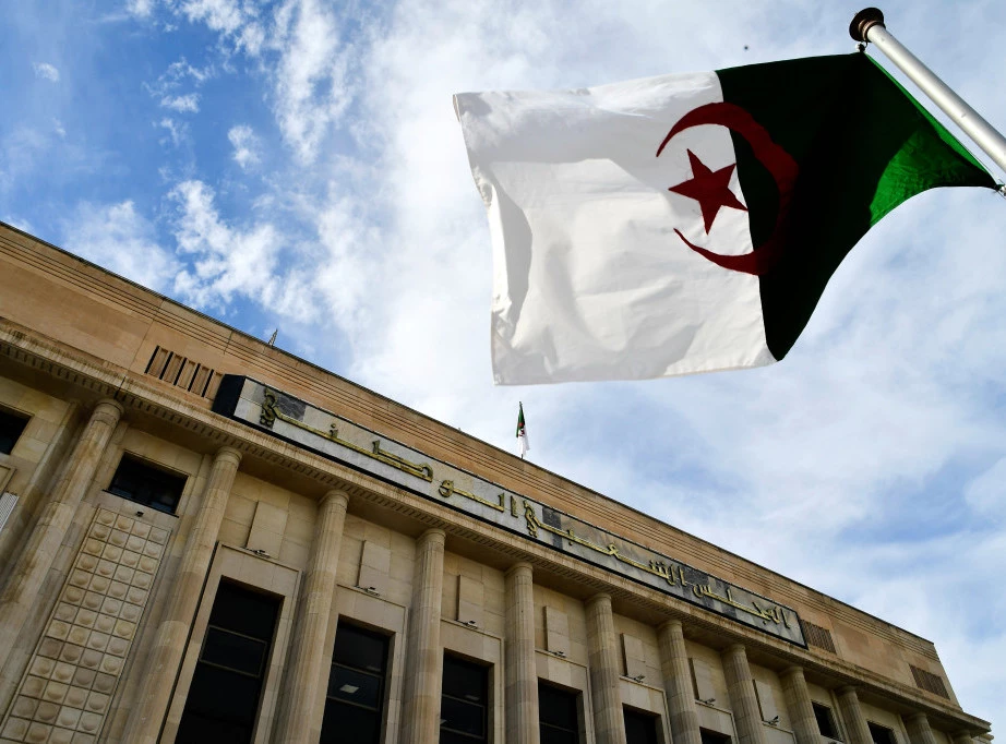 335564_algeria-france_f.webp