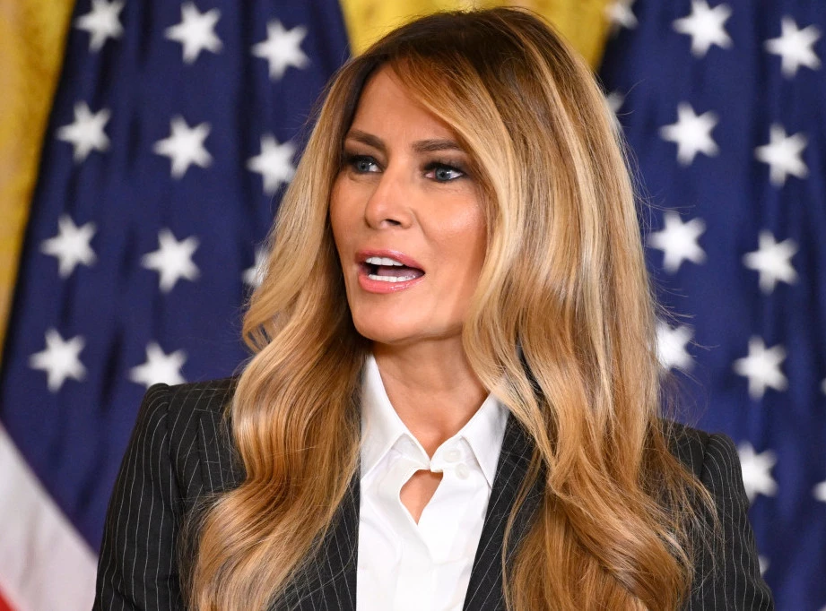 408959_first-lady_f (1).webp