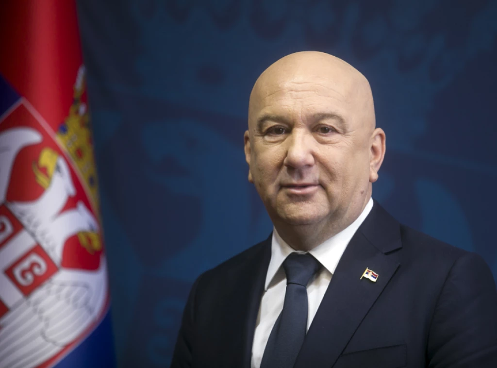 371314_ненад-поповиц-влада-републике-србије_ф (1).wебп