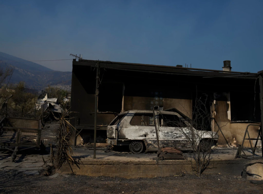 413128_greece-wildfires_f.webp