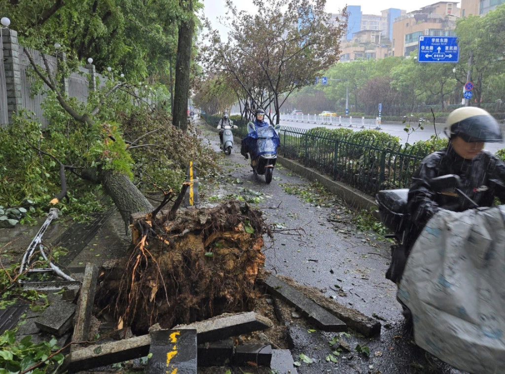 413135_china-asia-storms_f.webp