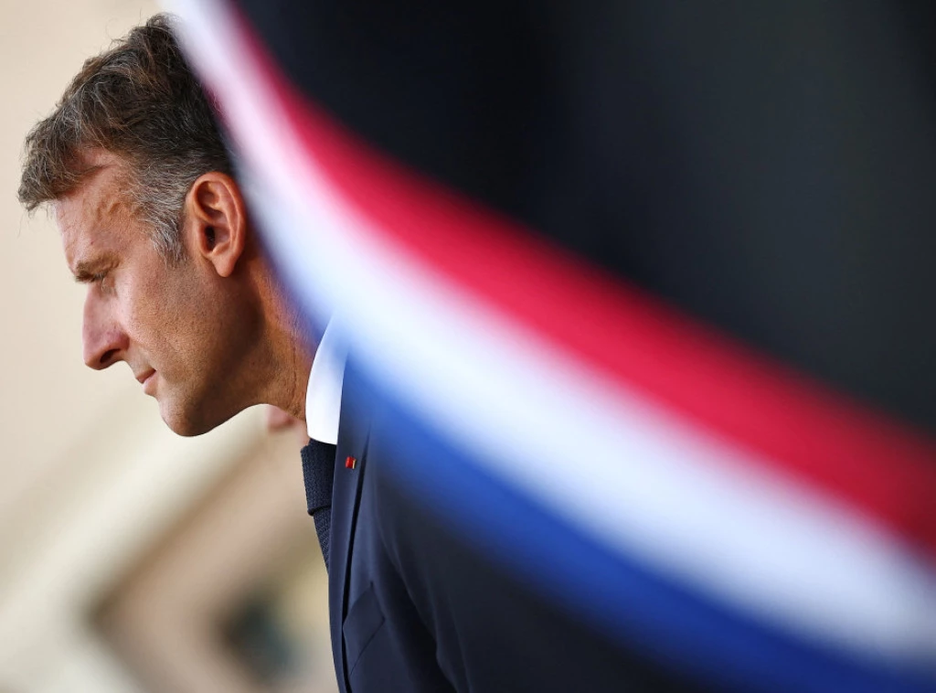 414937_france-macron_f.webp